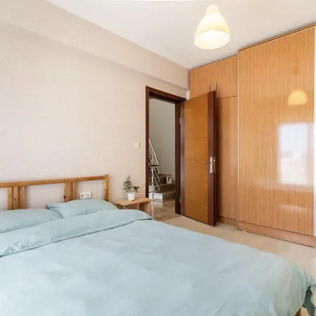 Villa Comfortable With Garden In “urla Iskele” *
