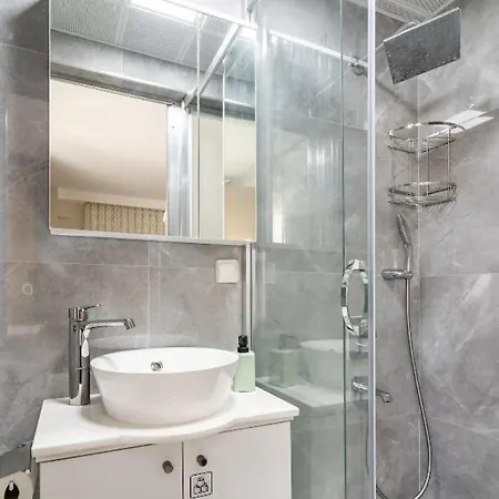 Comfortable With Garden In “urla Iskele” * 乌尔拉