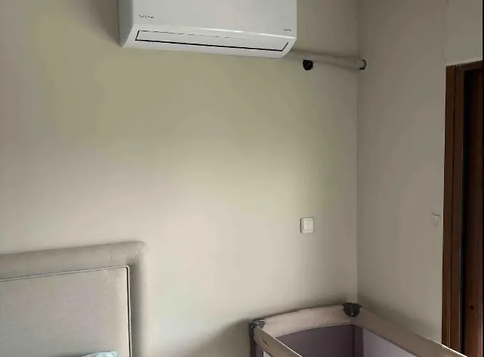 Vilă Comfortable With Garden In “urla Iskele” *